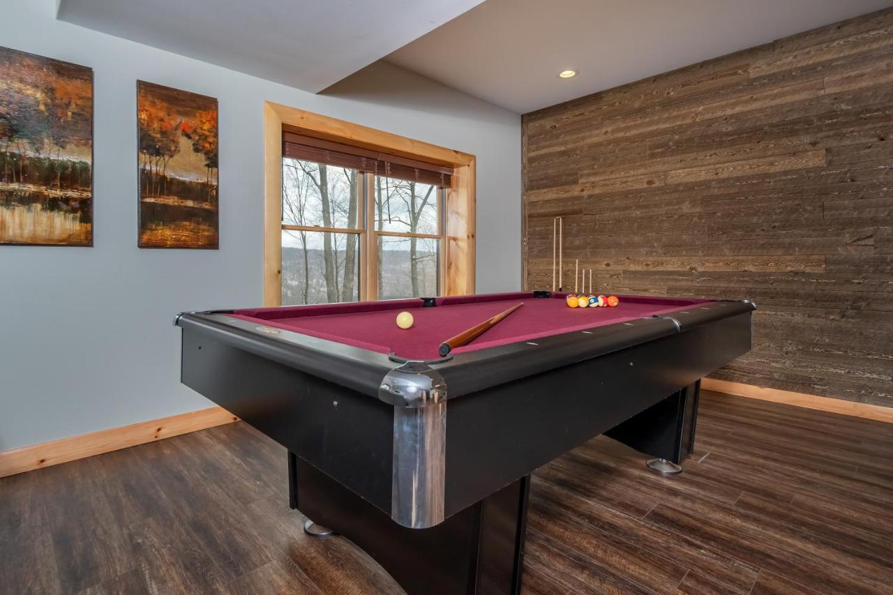 Cjs Mountain Lodge МакХенри Екстериор снимка