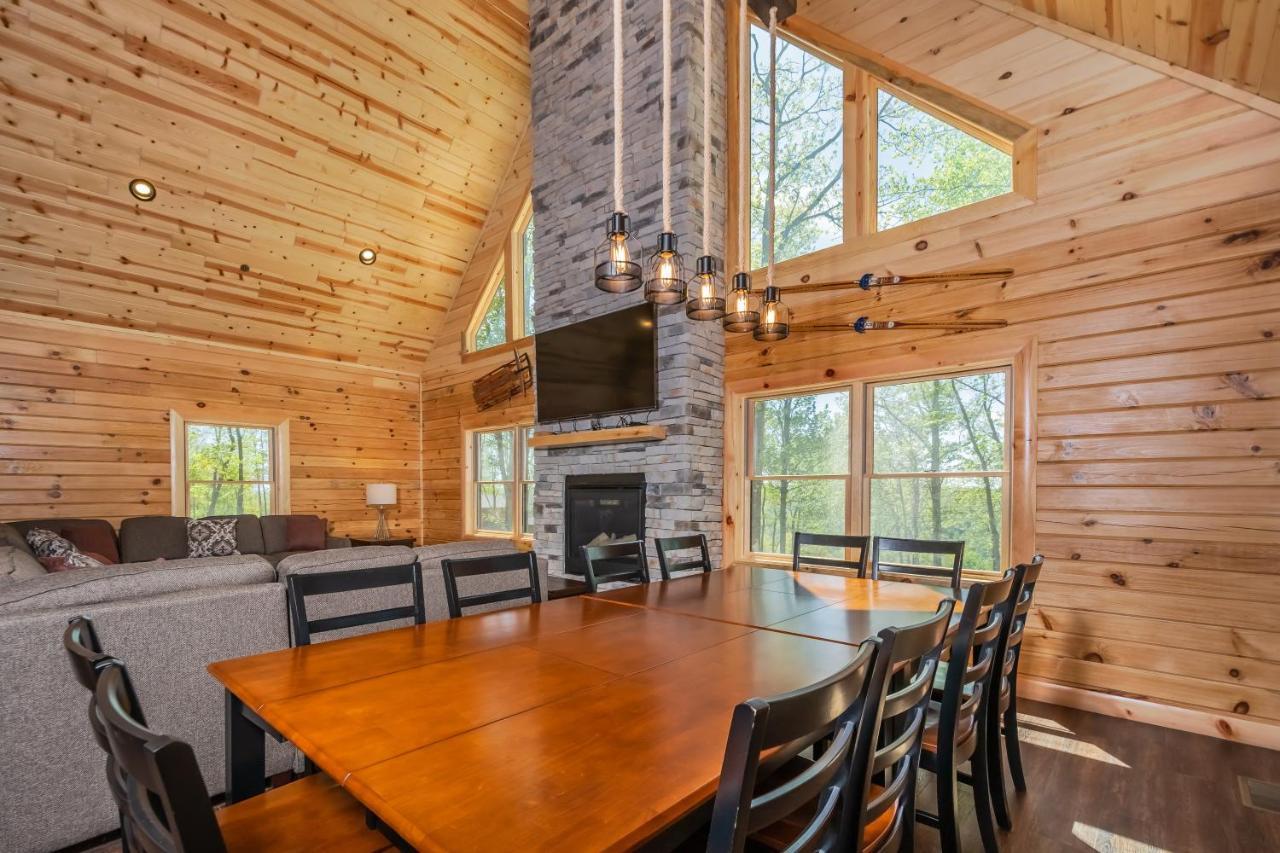 Cjs Mountain Lodge МакХенри Екстериор снимка