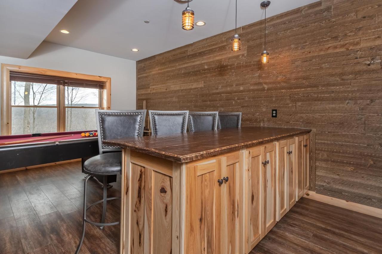 Cjs Mountain Lodge МакХенри Екстериор снимка