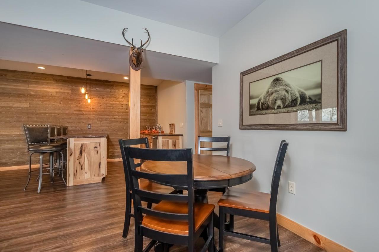 Cjs Mountain Lodge МакХенри Екстериор снимка